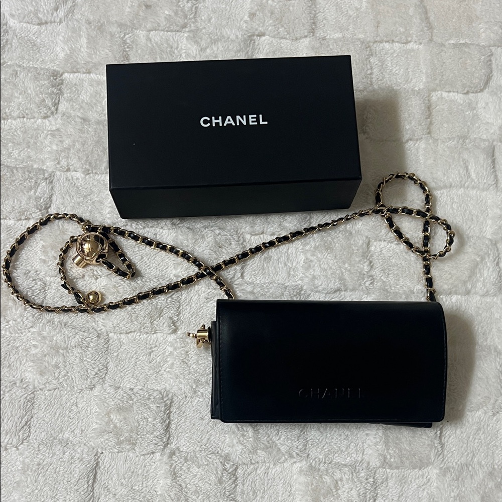 Chanel sunglasses case